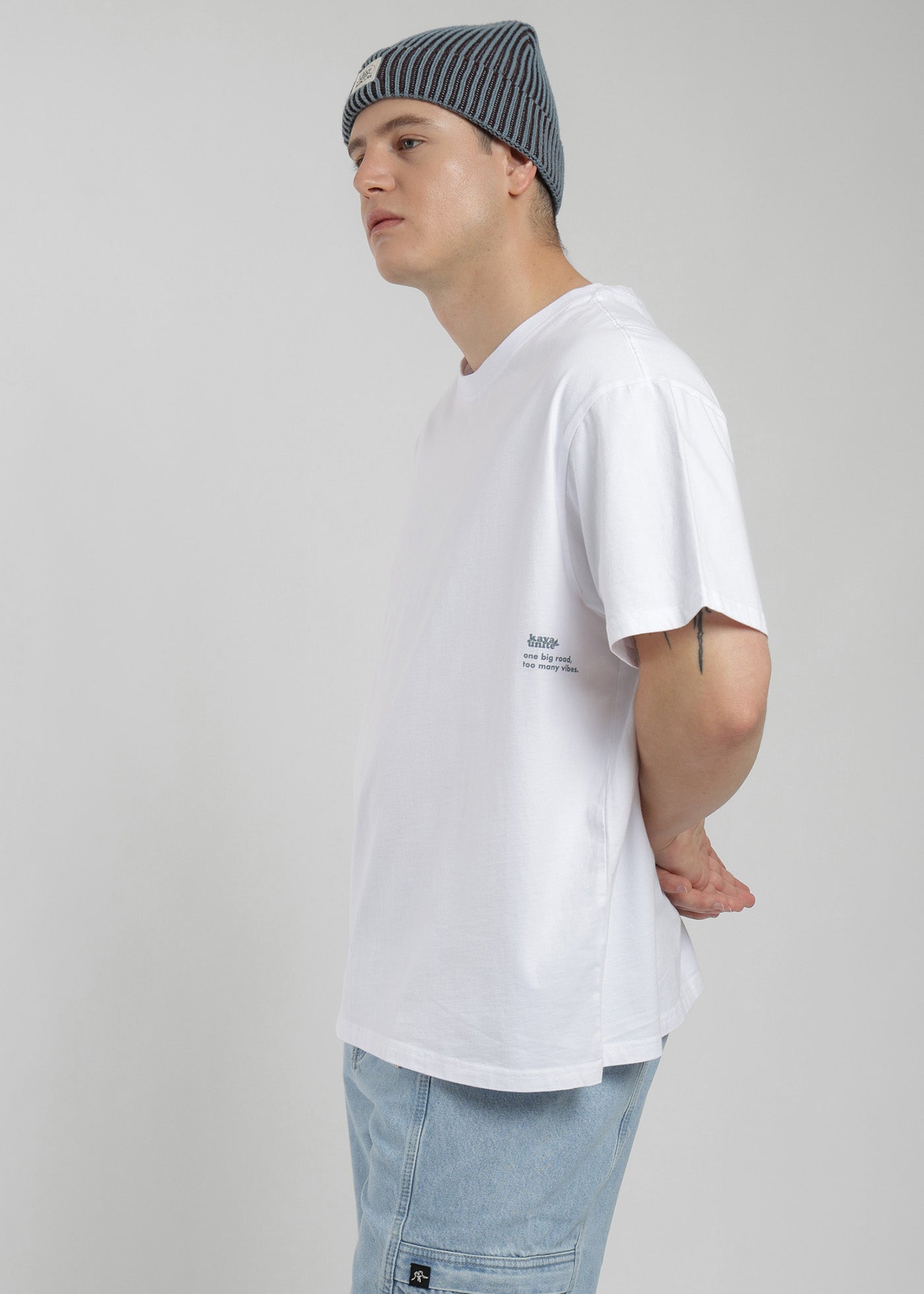 Polera Oversize Algodón Aniversario Hombre - Blanco