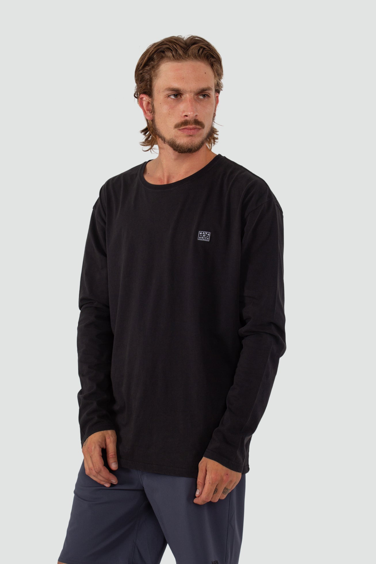 Polera Manga Larga Clásica Algodón Daily Hombre - Negra Black
