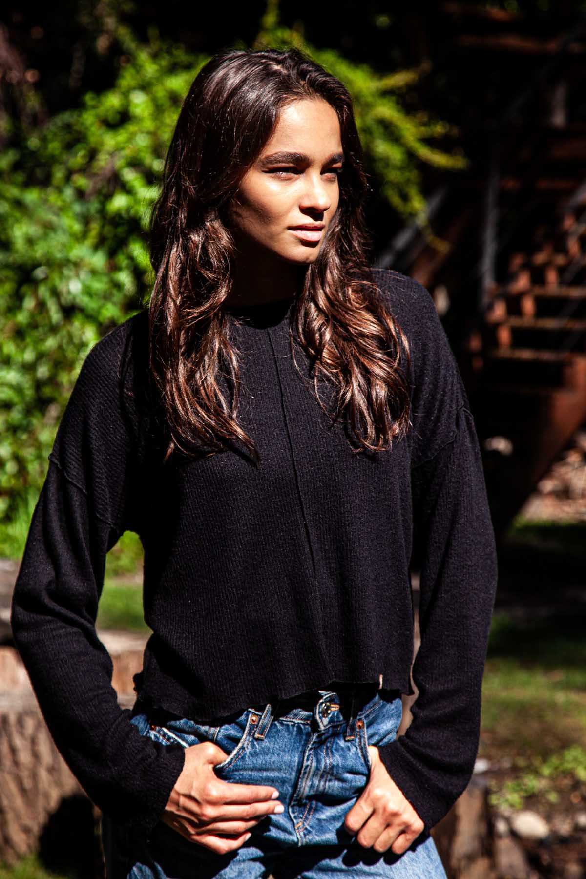 Polera Manga Larga Clásica Algodón Rib Mujer - Negra