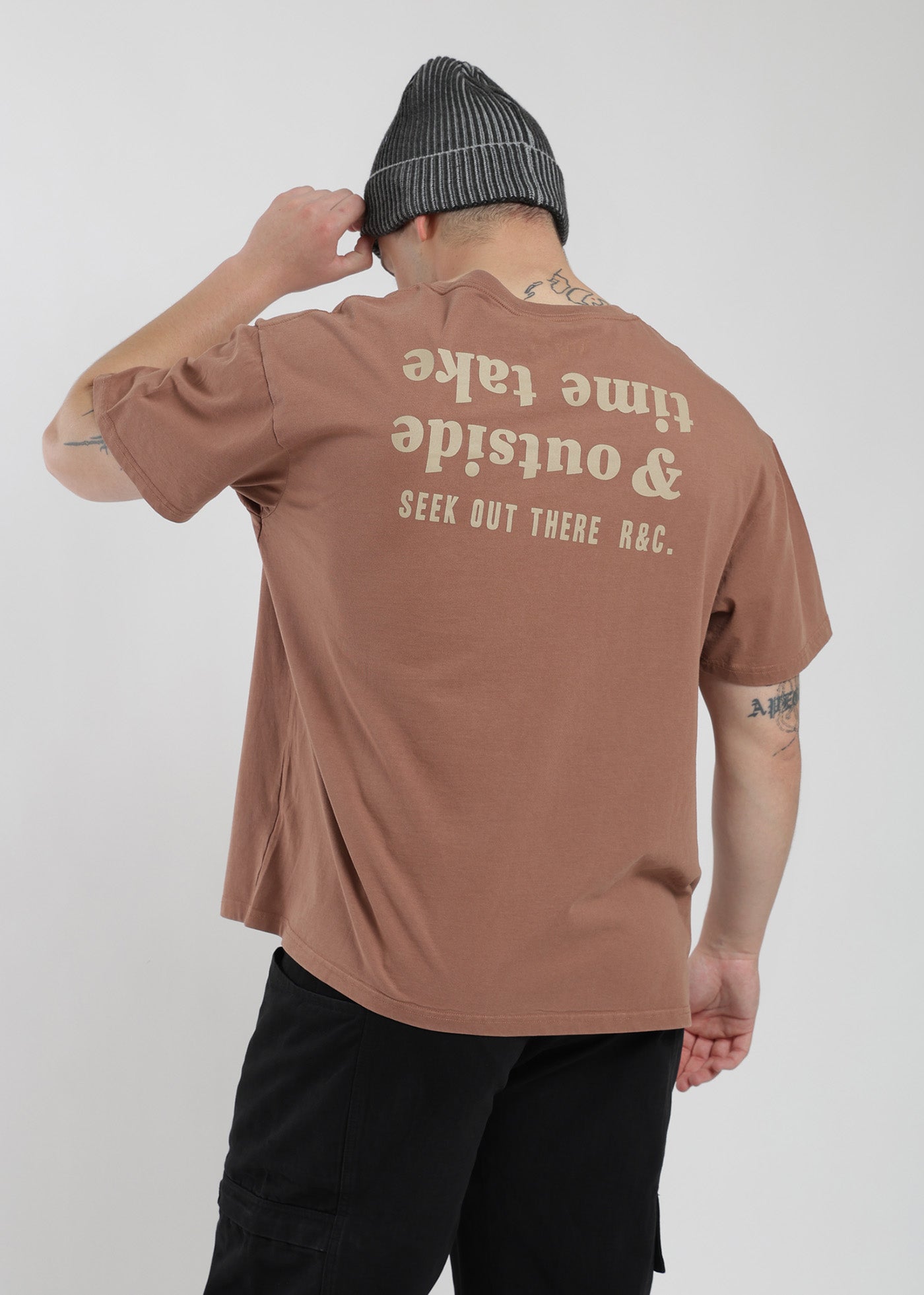 Polera Oversize Algodón Aniversario Hombre - Café