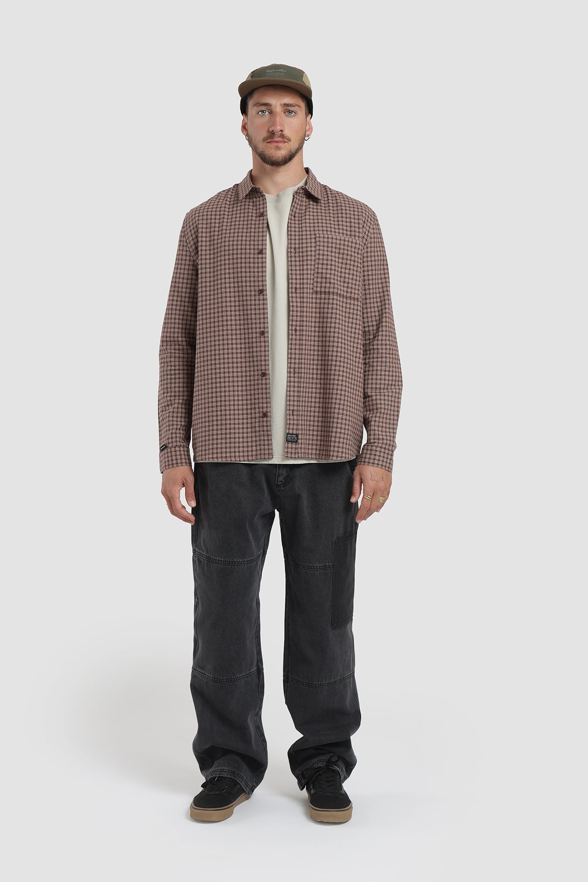 Pantalón Recto Patch Denim Hombre - Negro