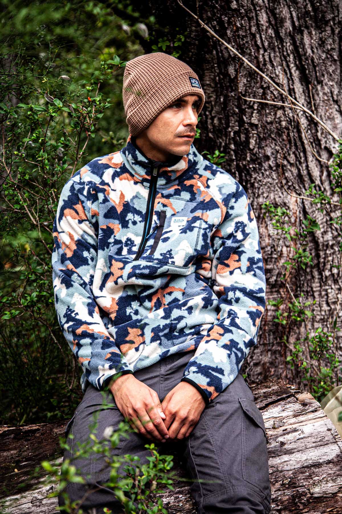 Polar Medio Cierre Patch Geo Hombre - Azul