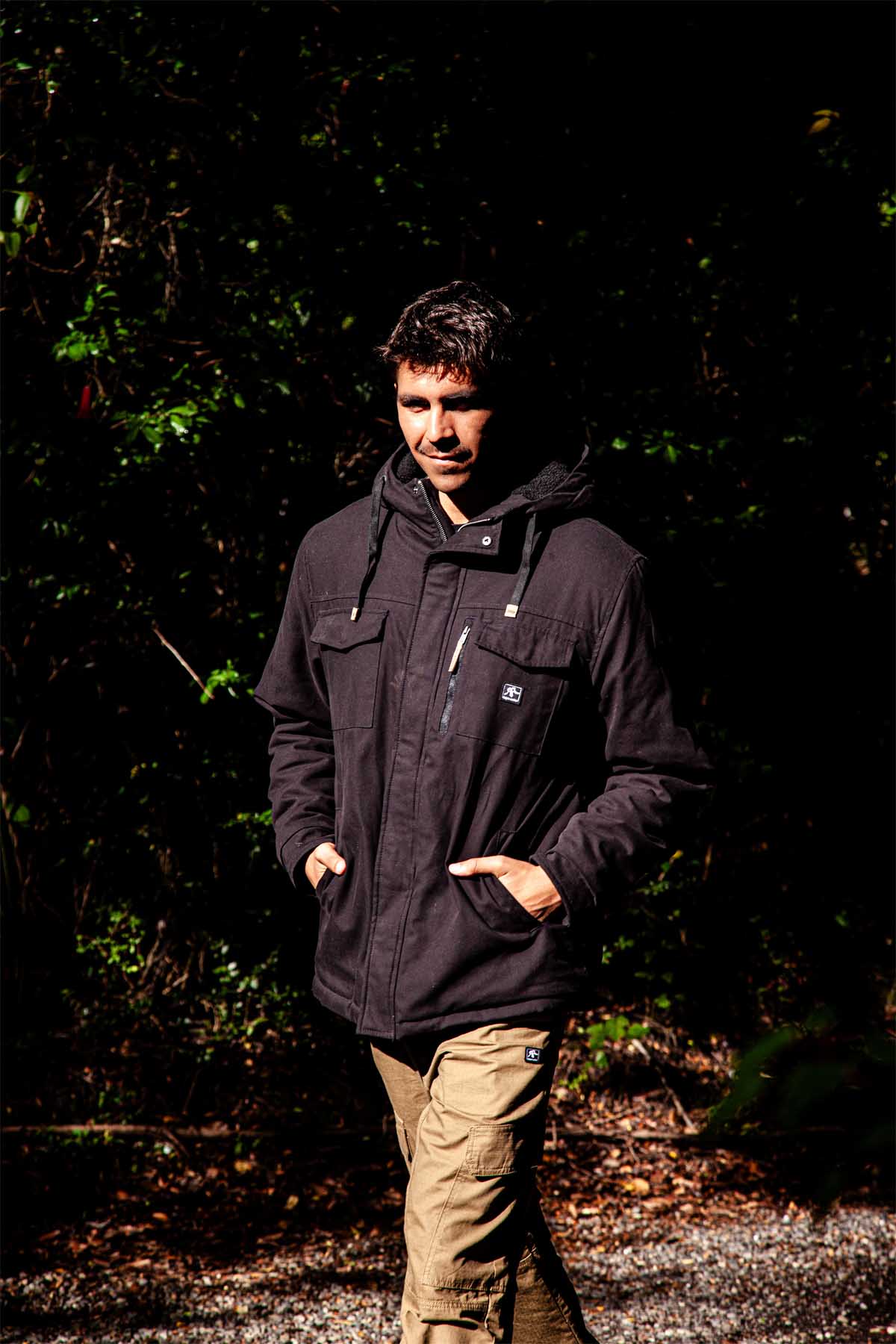 Chaqueta Tribe - Negra