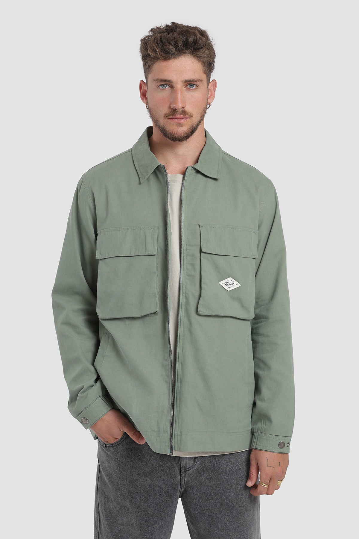 Chaqueta Clásica Cargo Patch Hombre Verde #Color_Verde