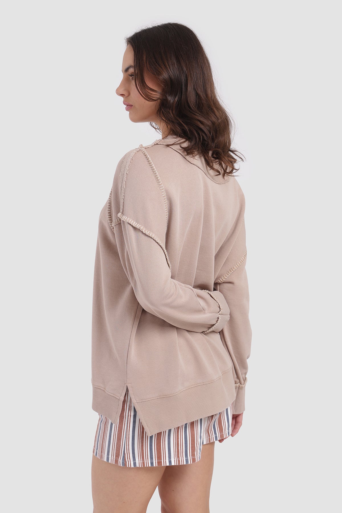 Polerón Crewneck Pespuntes Mujer - Beige