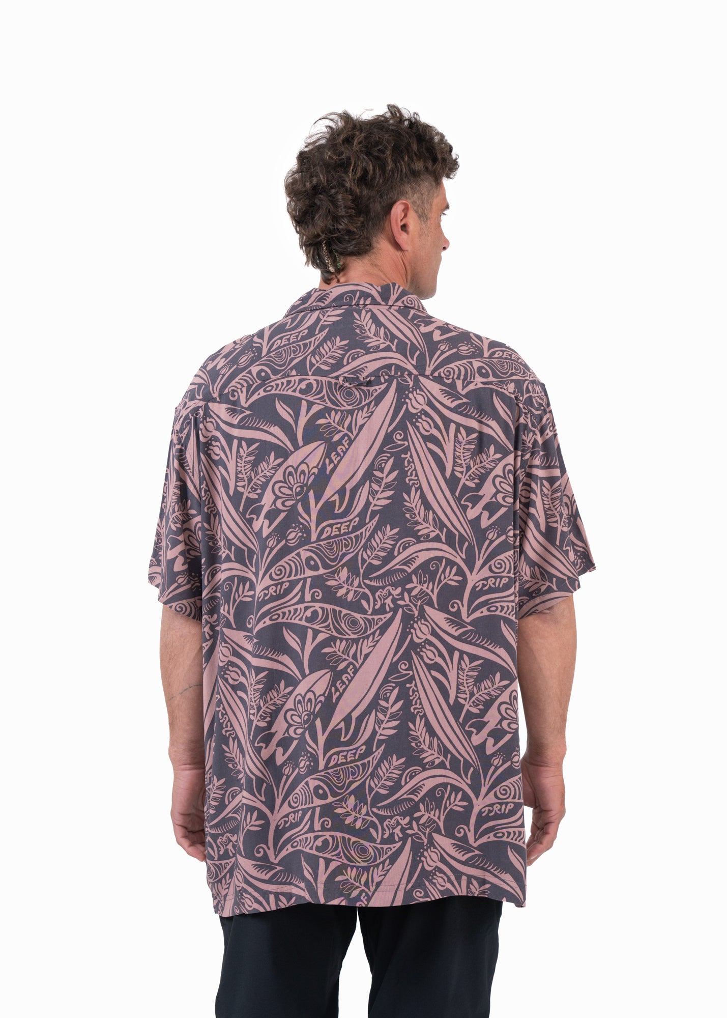 Guayabera Leaf Black
