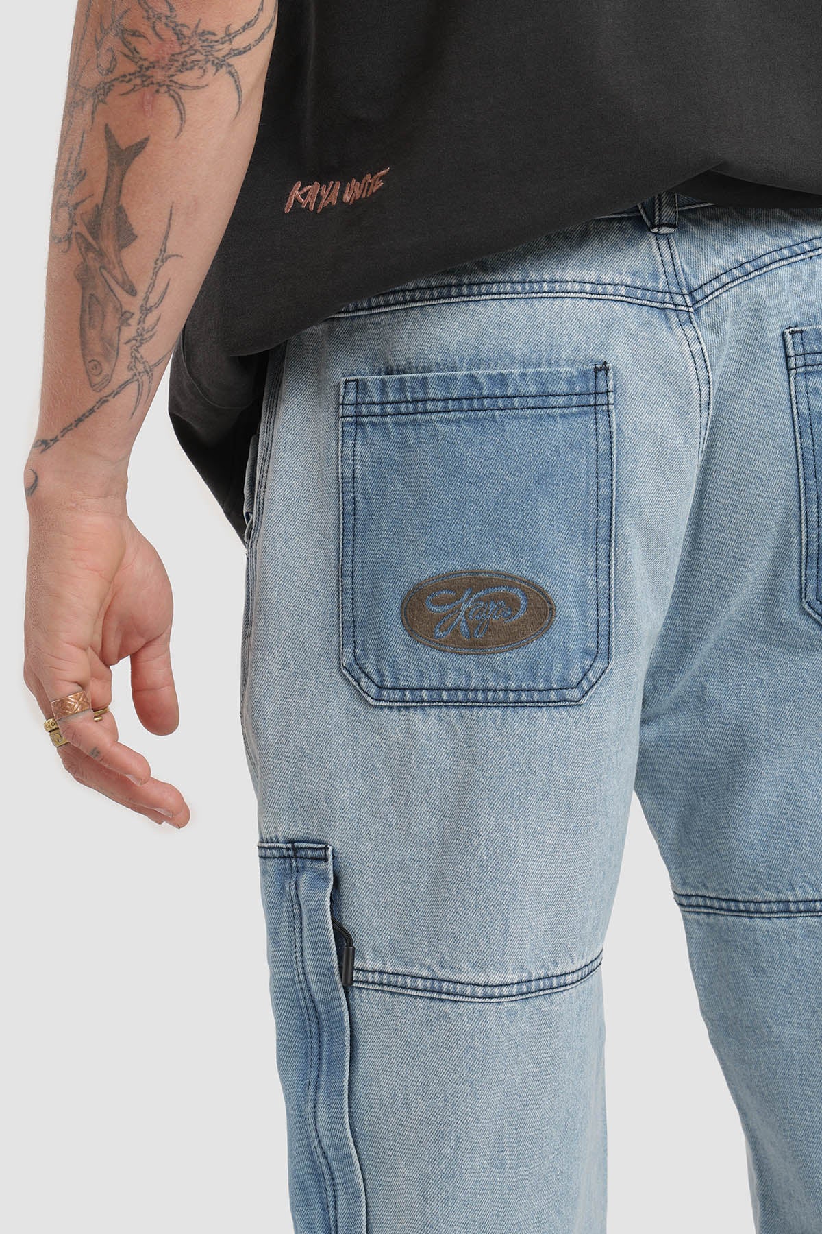 Pantalón Recto Patch Denim Hombre - Azul