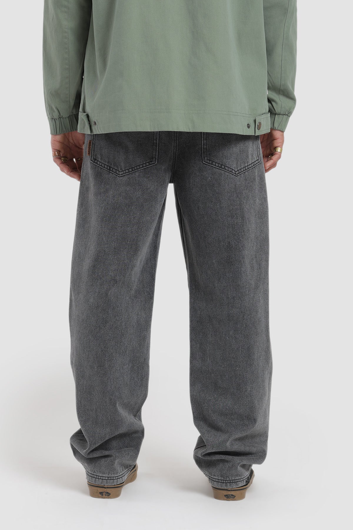 Pantalon Recto Daily Denim Hombre - Carbón