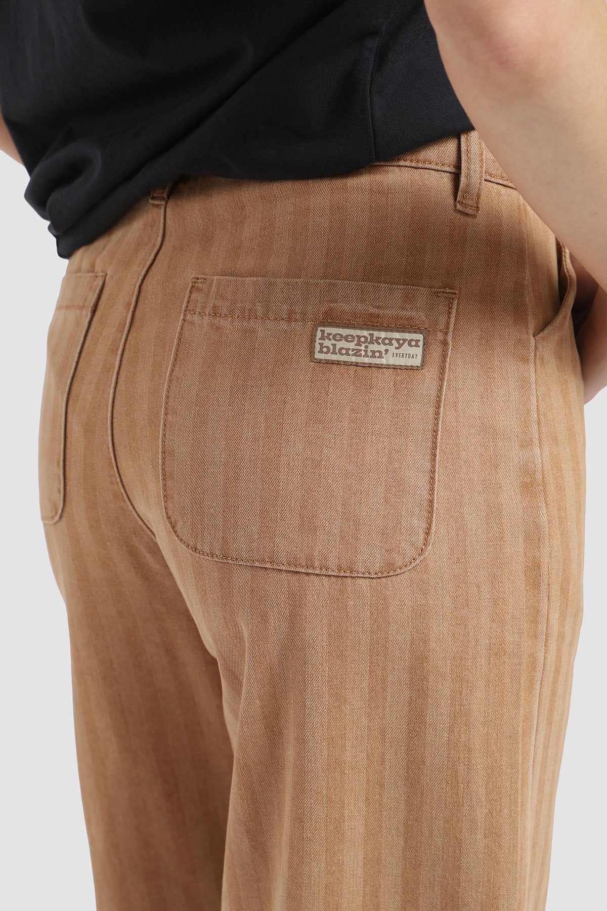 Pantalón Relaxed Rayas Mujer - Beige
