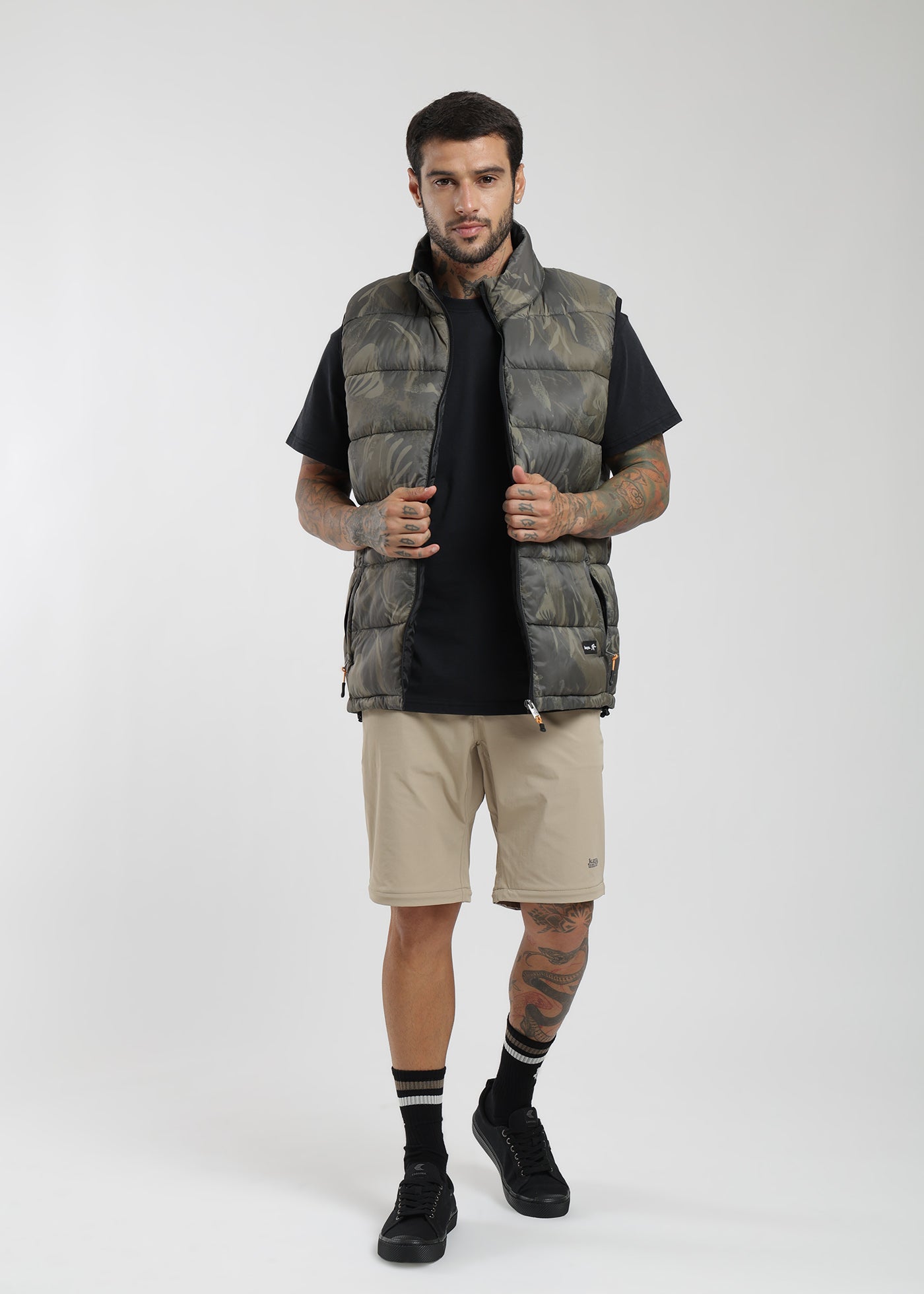 Pantalón Recto Nylon Hiker Hombre Light Gray #Color_Beige