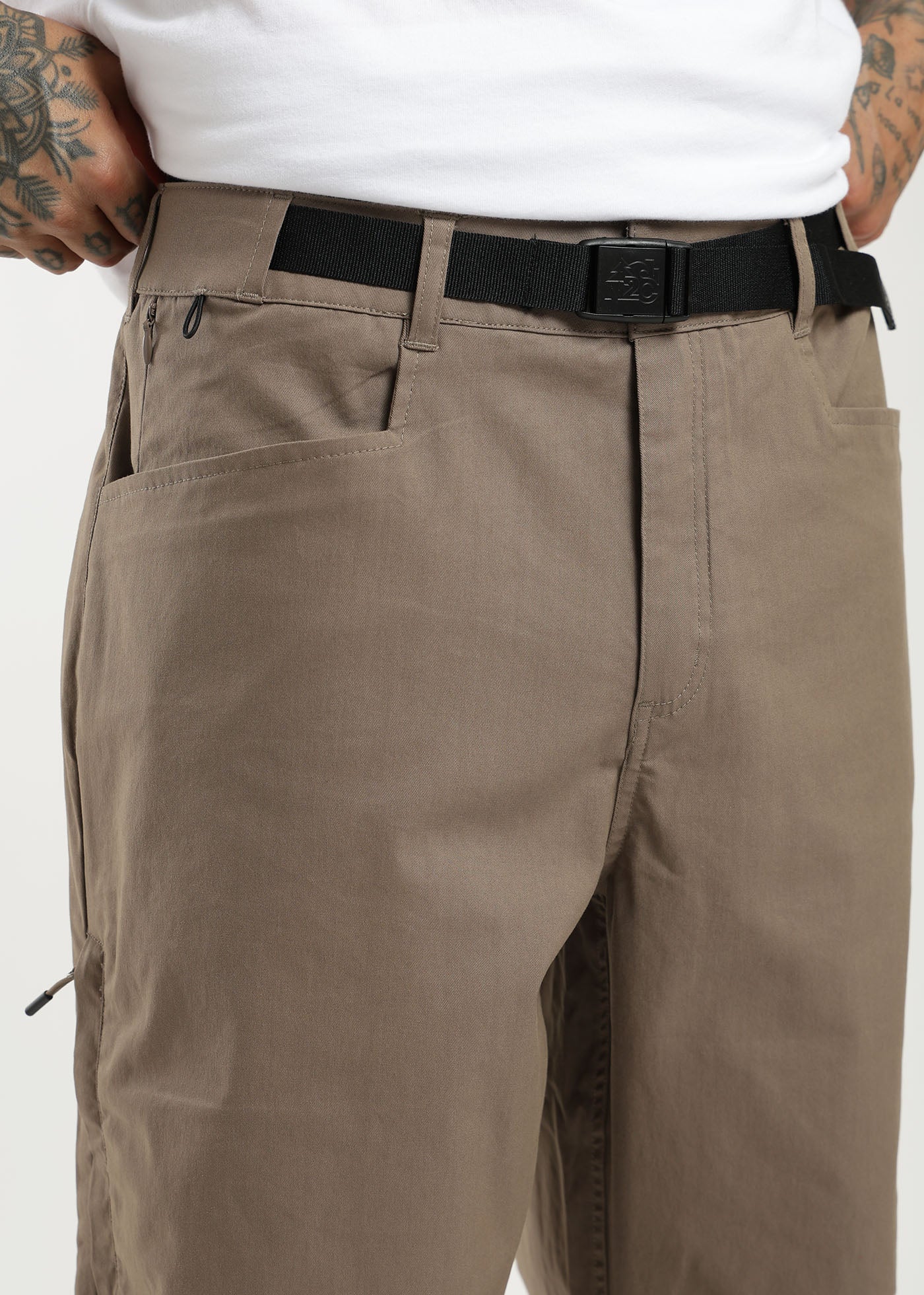 Pantalón Recto Nylon Yaka Relaxed Hombre Dim Gray #Color_Café