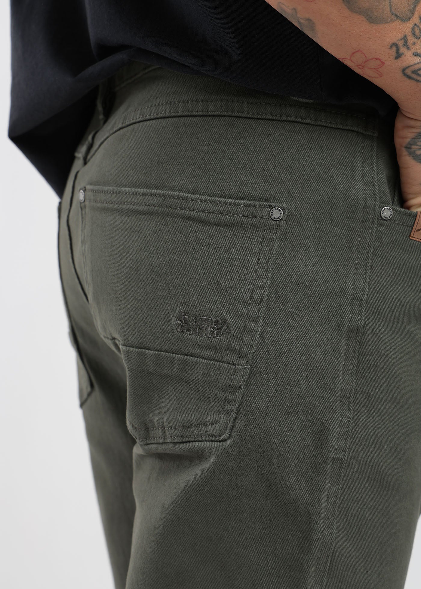 Pantalón Slim Twill Daily Hombre - Verde