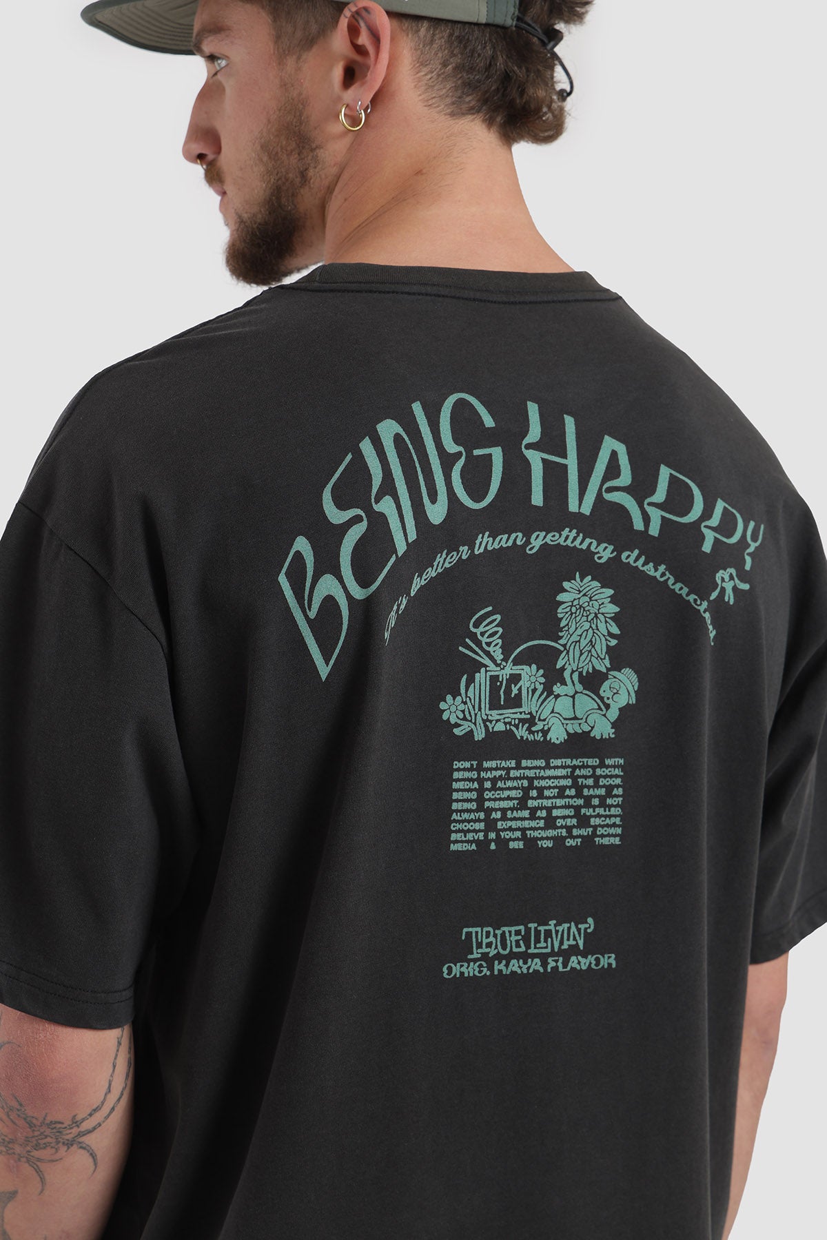 Polera Oversize Diseño Turtle Algodón Hombre - Negro