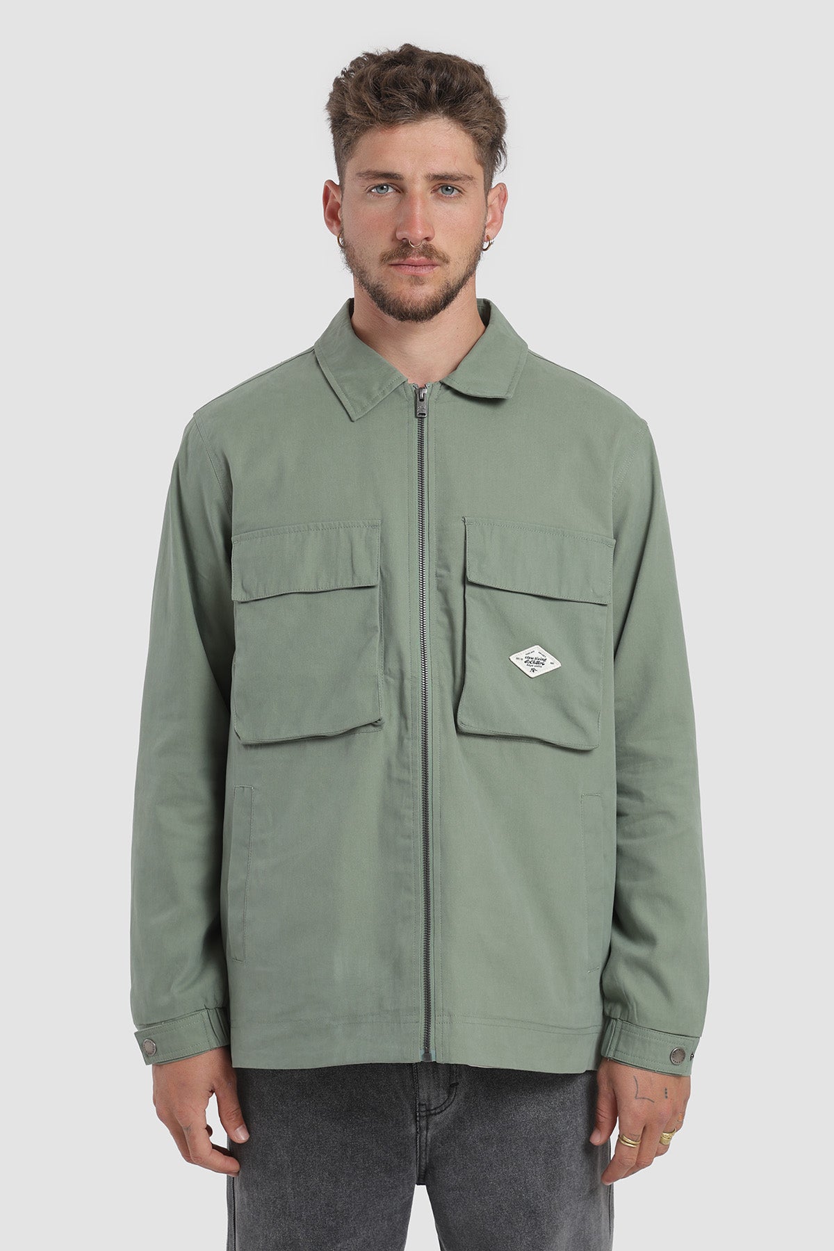 Chaqueta Clásica Cargo Patch Hombre Verde #Color_Verde
