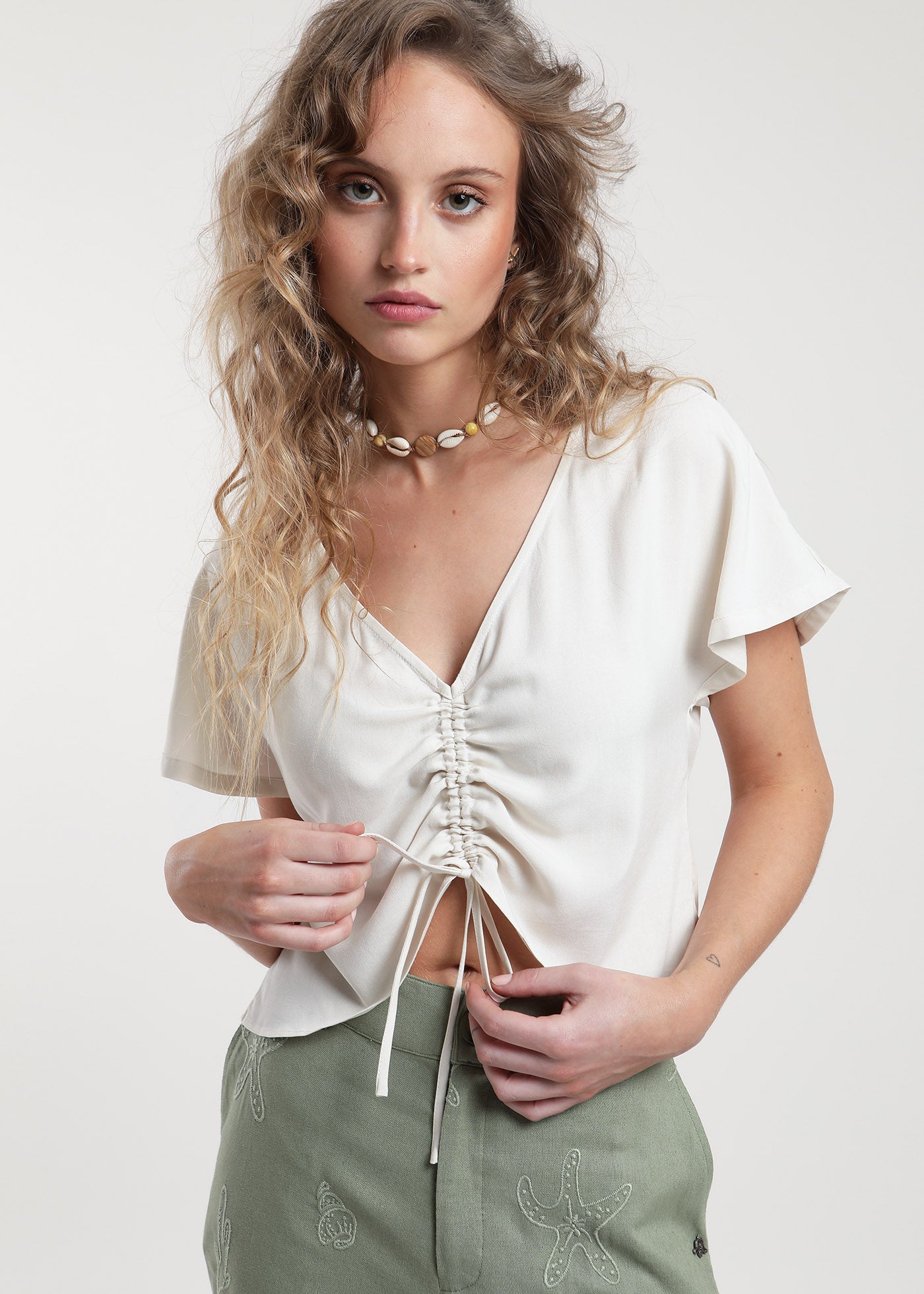 Blusa Viscosa Solid - Ecru