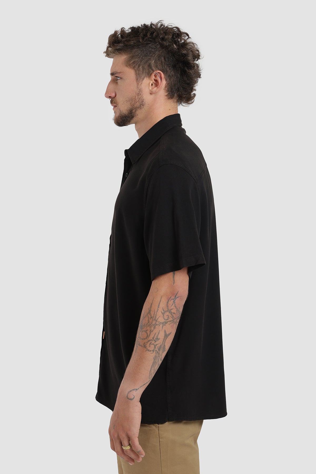 Camisa Manga Corta Clásica Viscosa Hombre - Negro