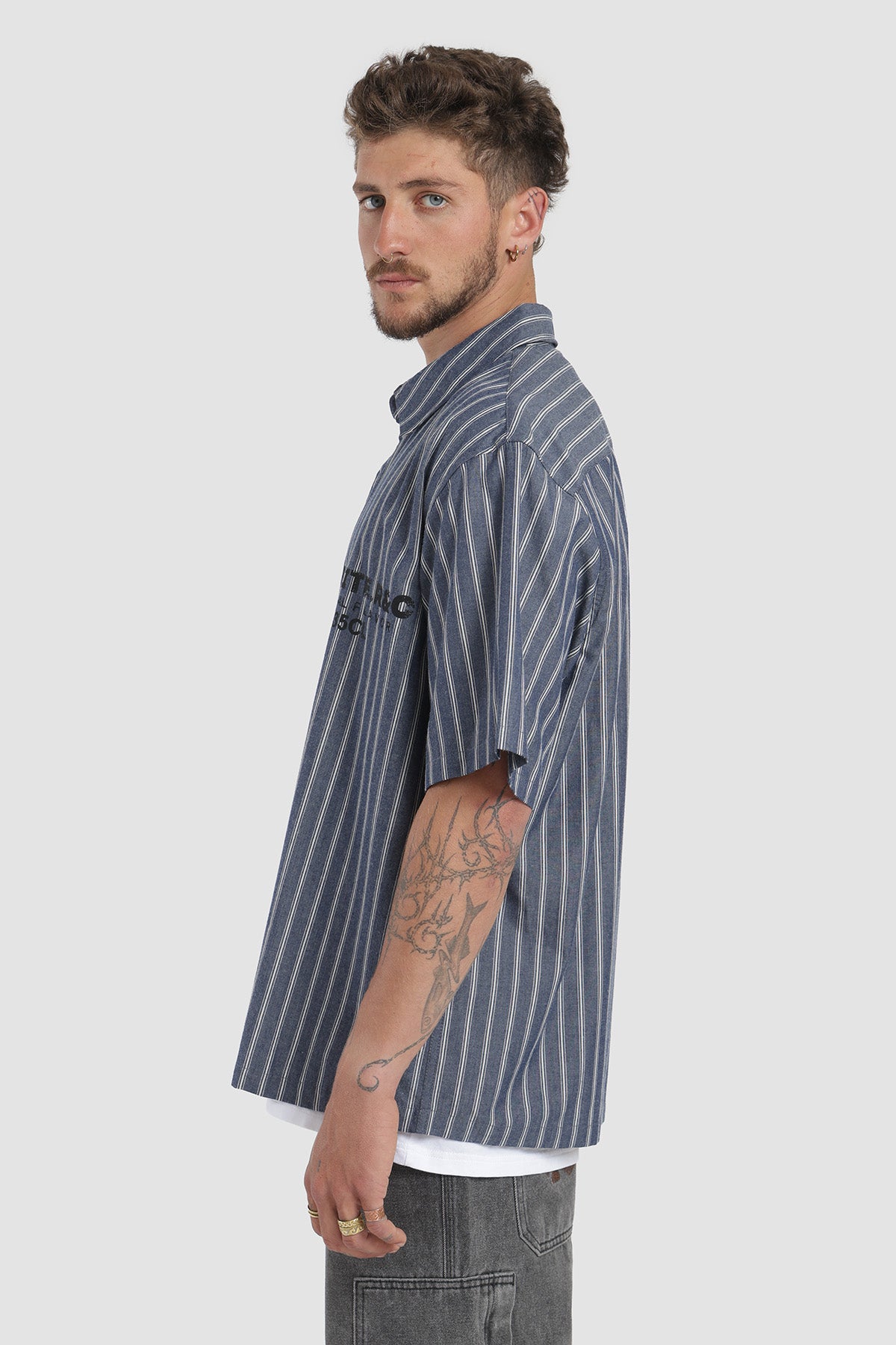 Camisa Manga Corta Print Rayas Hombre - Azul Marino