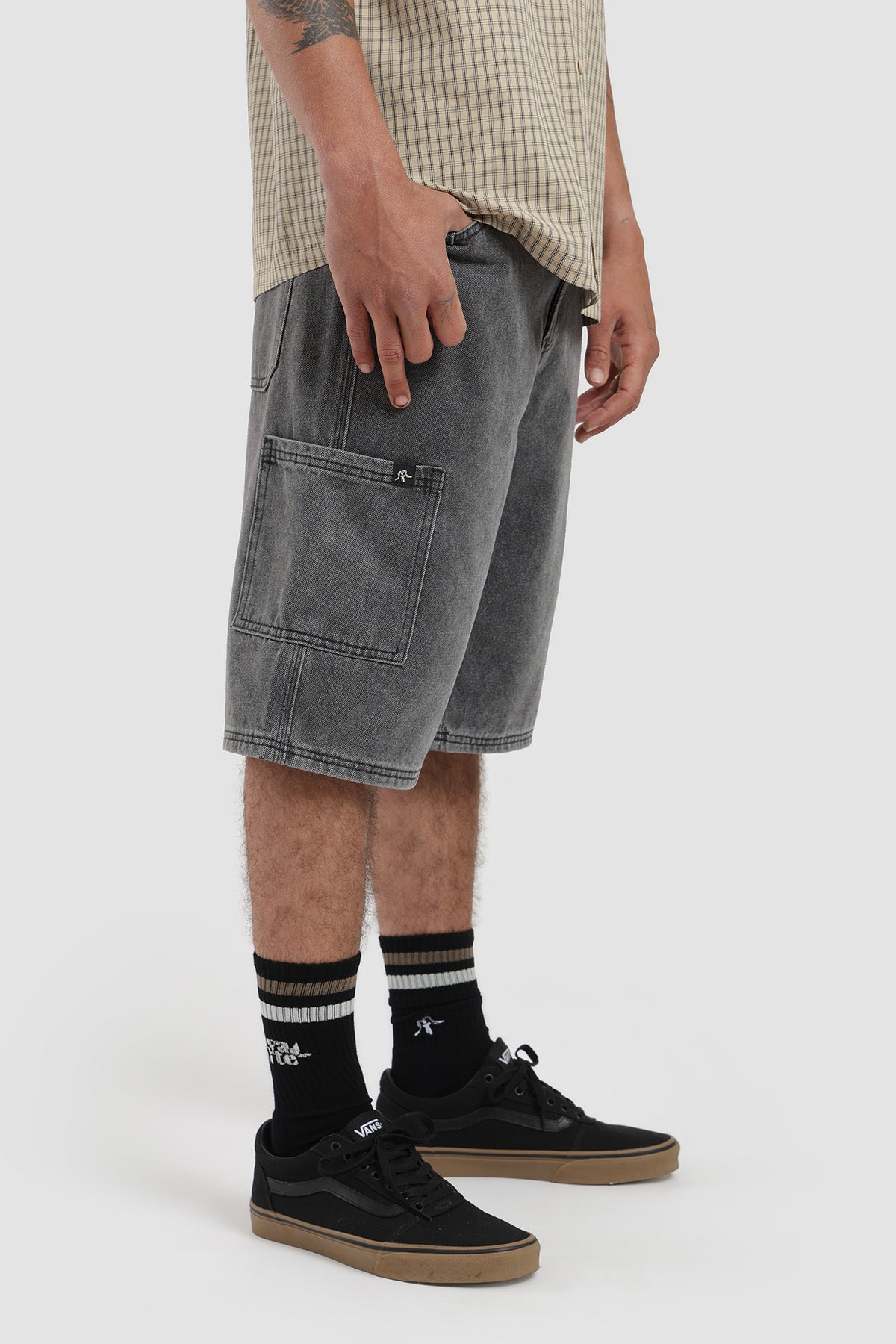 Short Cargo Denim Hombre - Gris