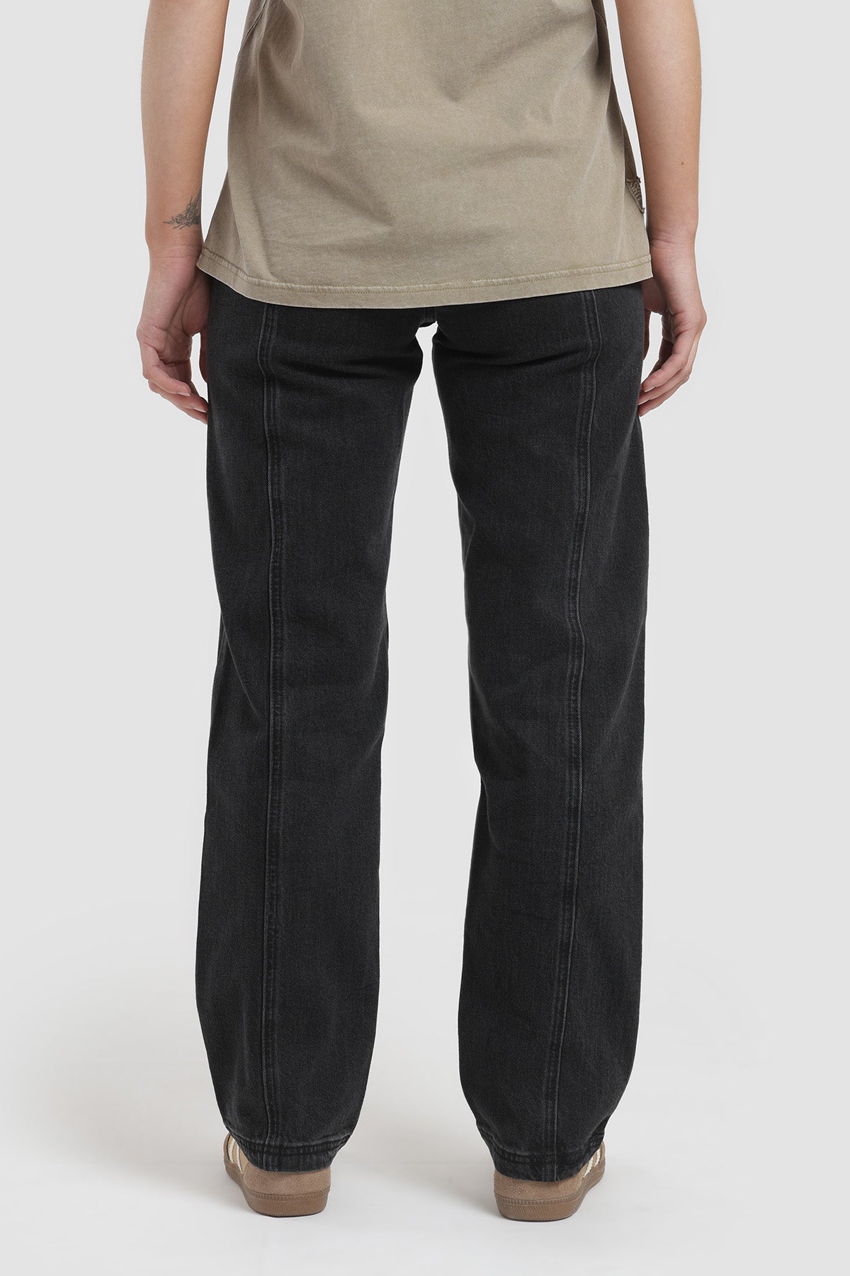 Pantalón Relaxed Bordado Denim Mujer - Negro