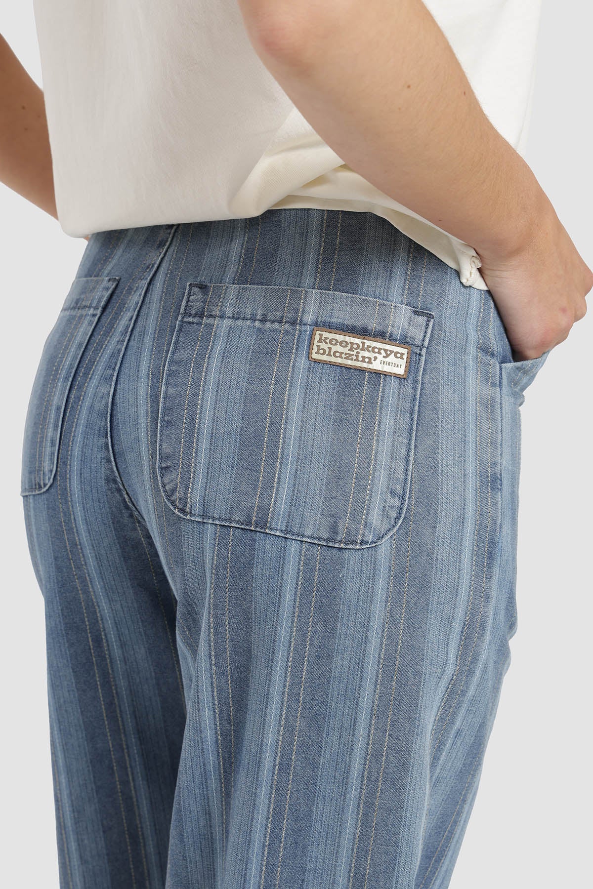 Pantalón Relaxed Rayas Mujer - Azul Denim