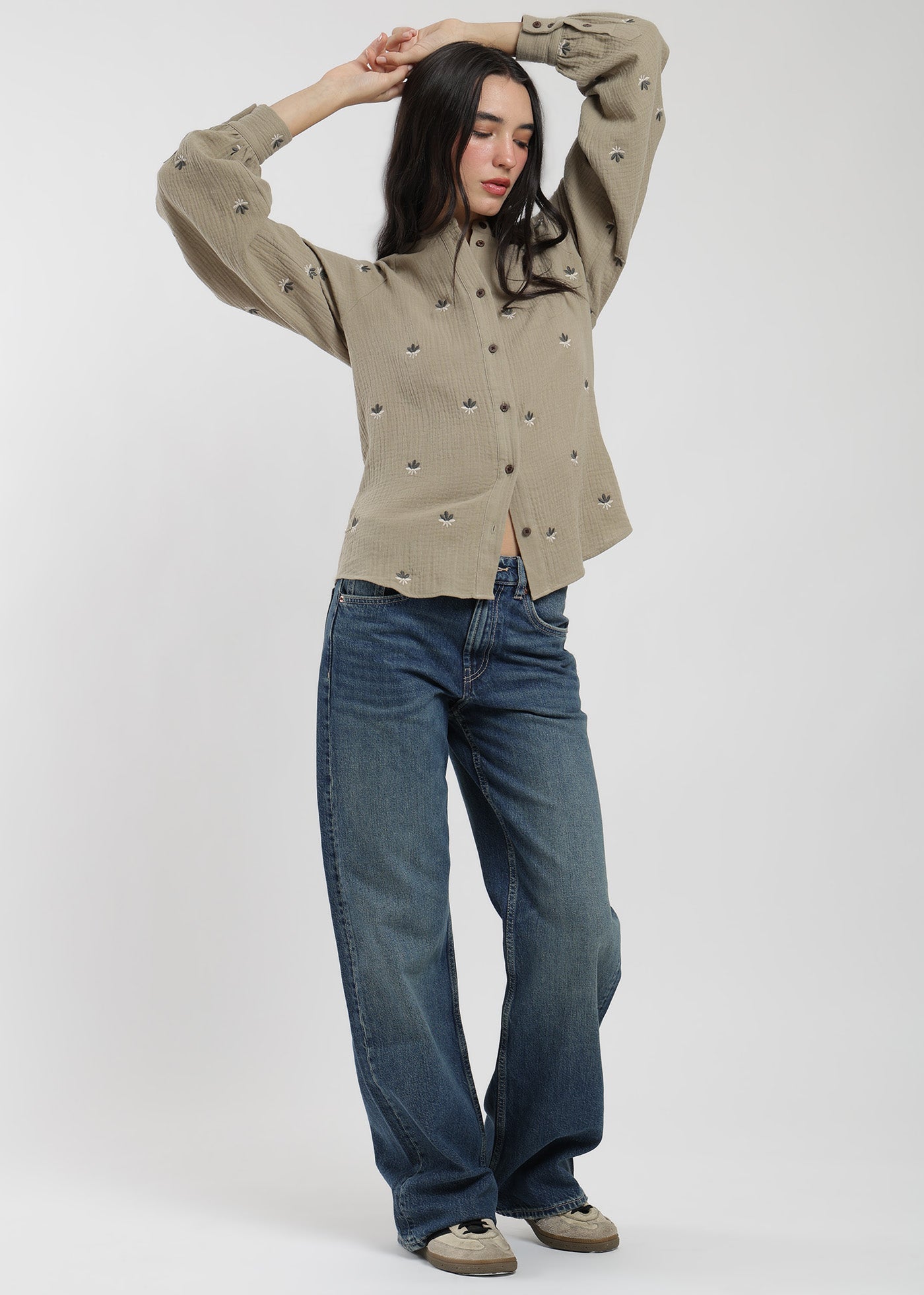 Blusa Manga Larga Mao Bordada Mujer Oliva #Color_Oliva