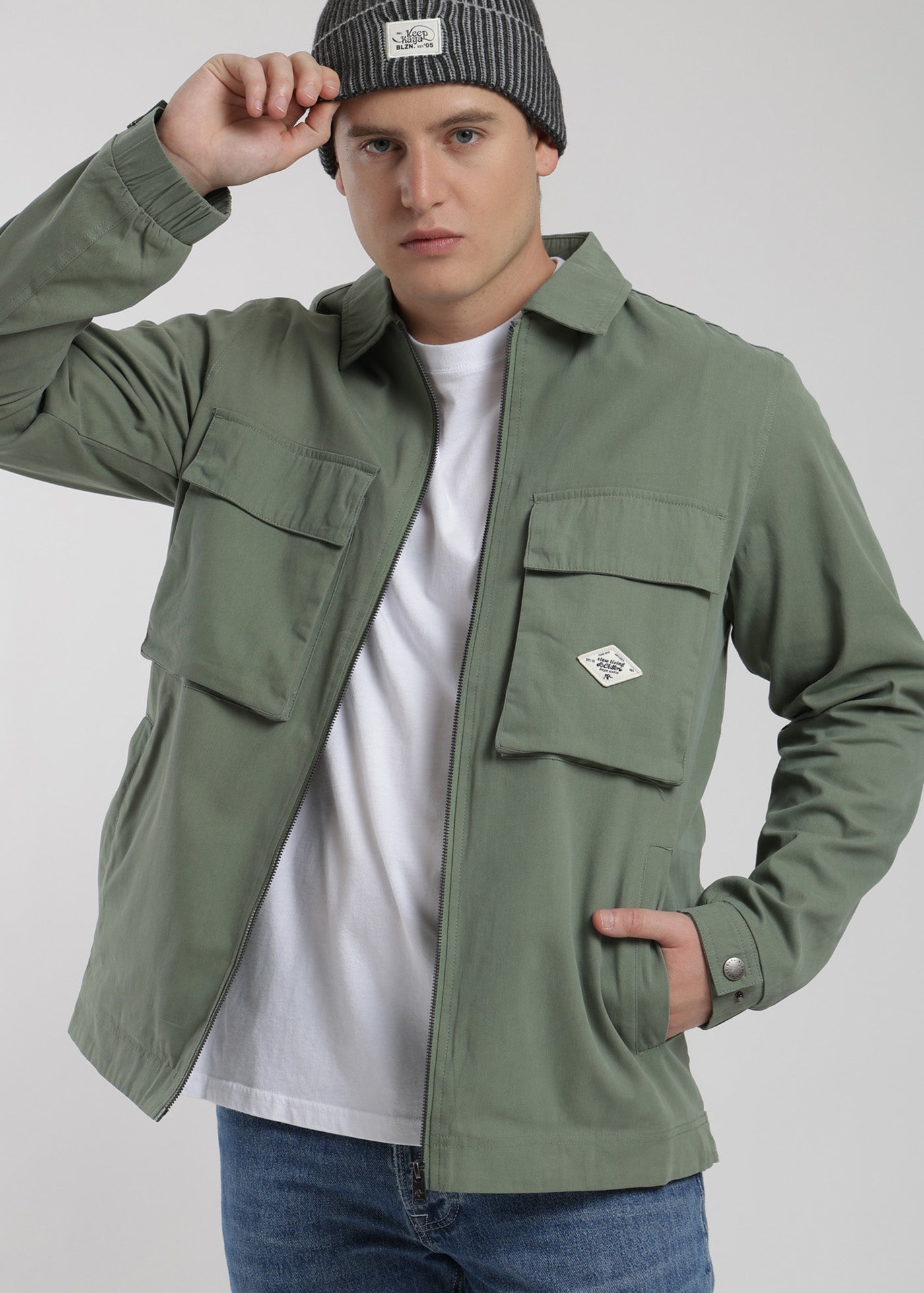 Chaqueta Clásica Cargo Patch Hombre Verde #Color_Verde