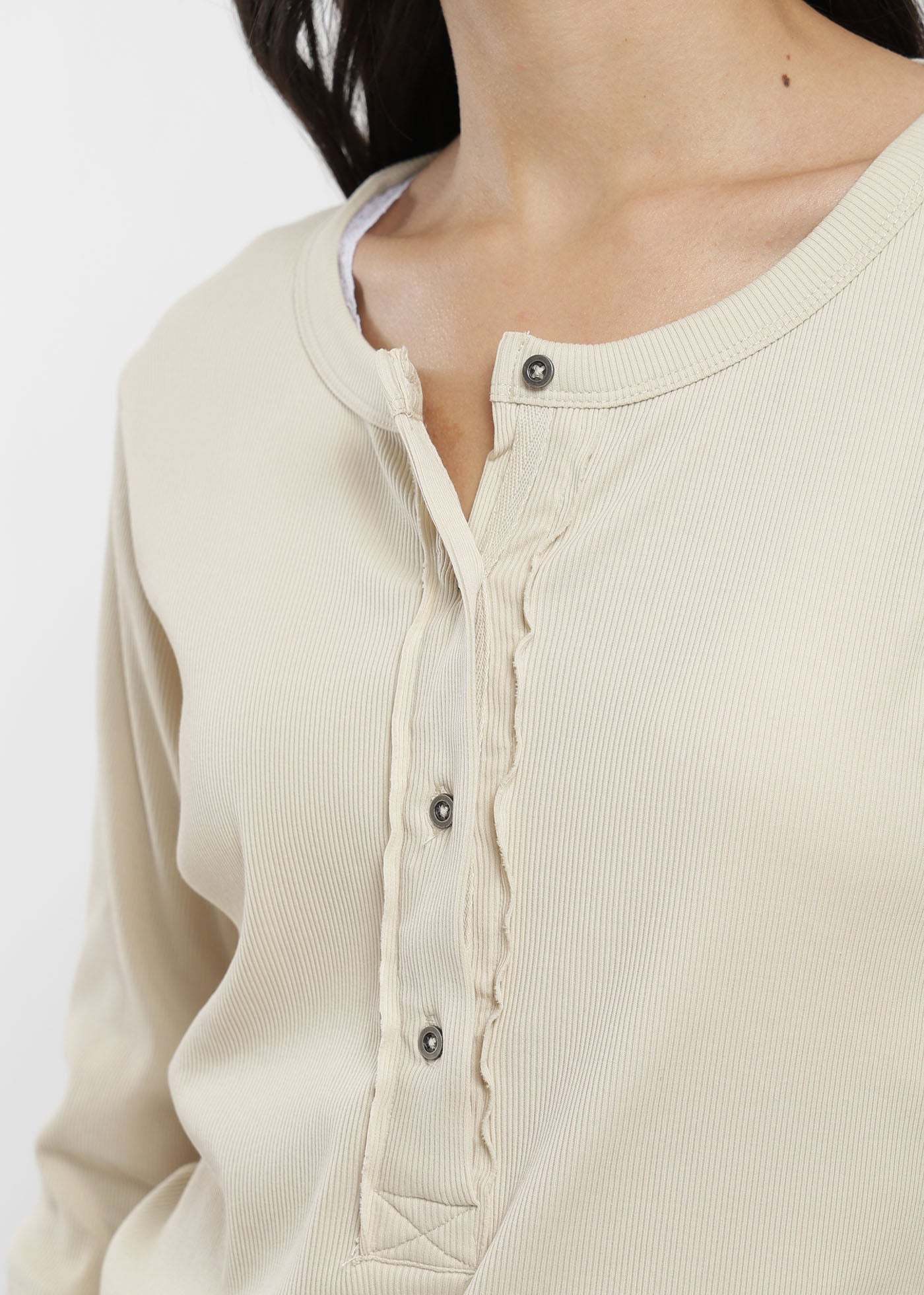 Polera Manga Larga Half Snap Rib Mujer Light Gray #Color_Ecru