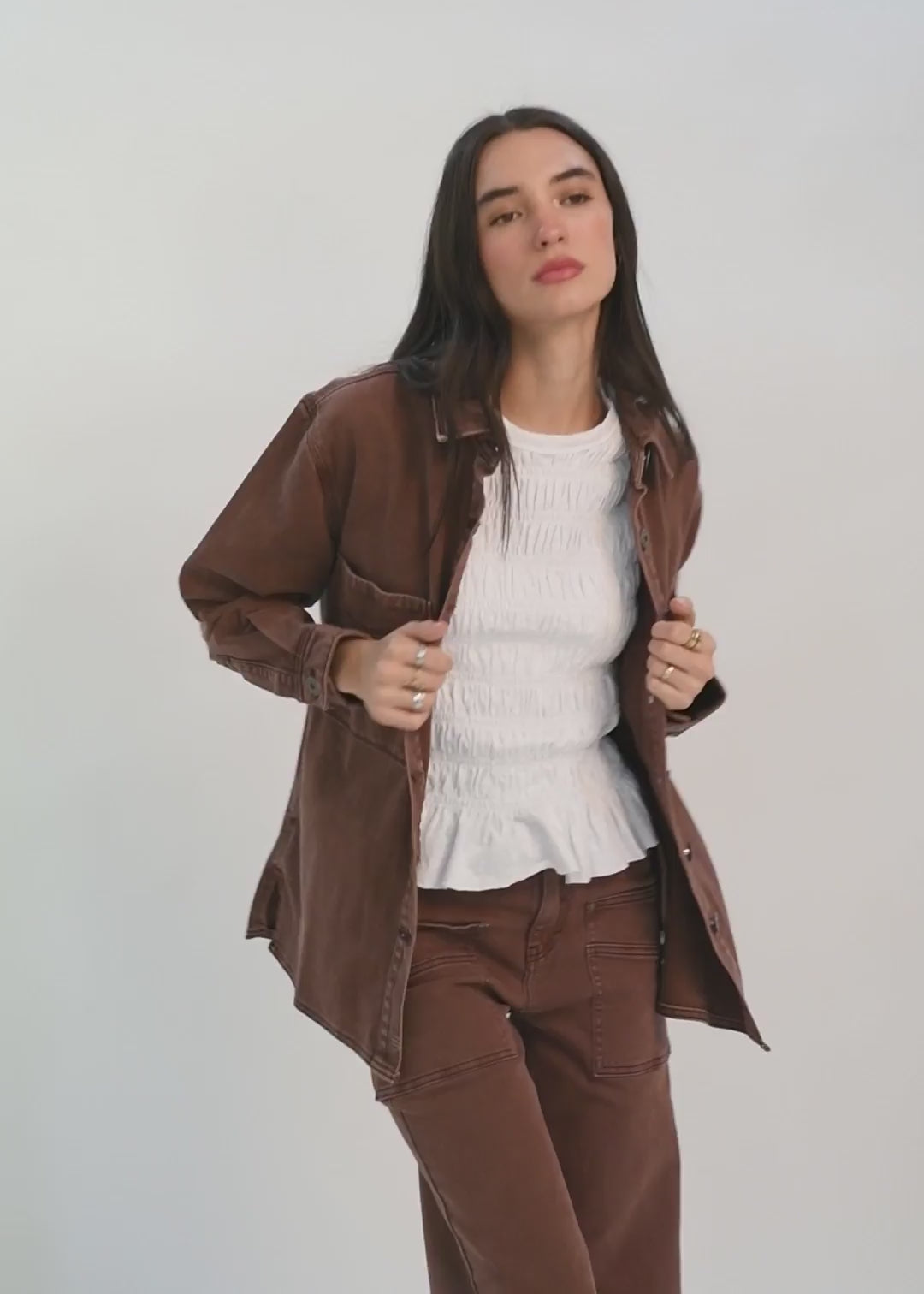 Chaqueta Sobrecamisa Heavy Weight Mujer Light Gray #Color_Chocolate