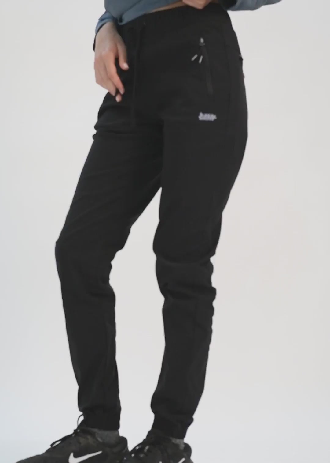 Pantalón Slim Nylon Hikking Mujer Black #Color_Negro