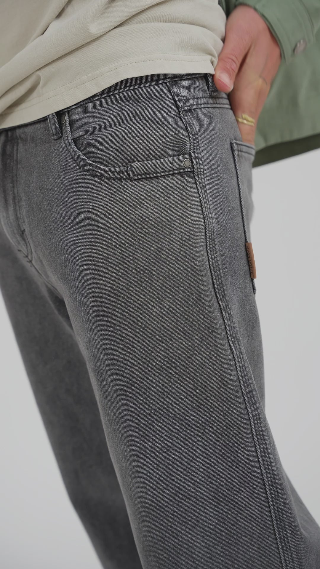 Pantalon Recto Daily Denim Hombre - Carbón