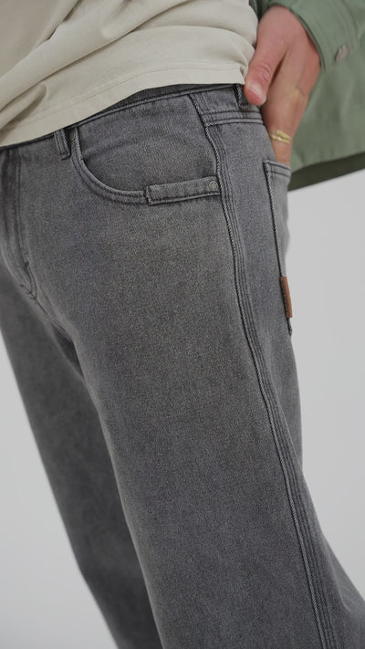 Pantalon Recto Daily Denim Hombre - Carbón